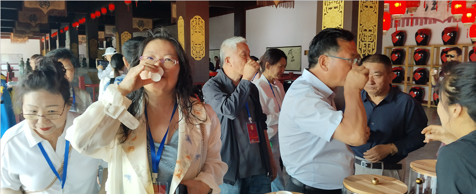 “品讀千年古都，放歌趙王集團(tuán)” 中國文藝名家走進(jìn)河北邯鄲采風(fēng)系列活動成功舉辦
