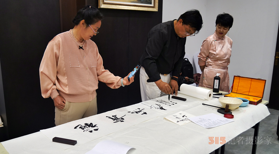 “品讀千年古都，放歌趙王集團(tuán)” 中國文藝名家走進(jìn)河北邯鄲采風(fēng)系列活動成功舉辦
