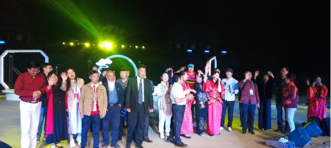 “品讀千年古都，放歌趙王集團(tuán)” 中國文藝名家走進(jìn)河北邯鄲采風(fēng)系列活動成功舉辦