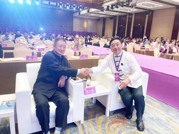 傳承文化精髓 助力百姓生活——記五行能量導(dǎo)師孫暟駿 傳承文化精髓 助力百姓生活——記五行能量導(dǎo)師孫暟駿